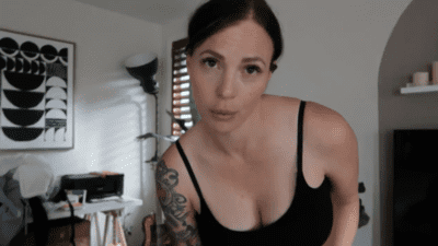 Yogabella – Mom and Sons Bully